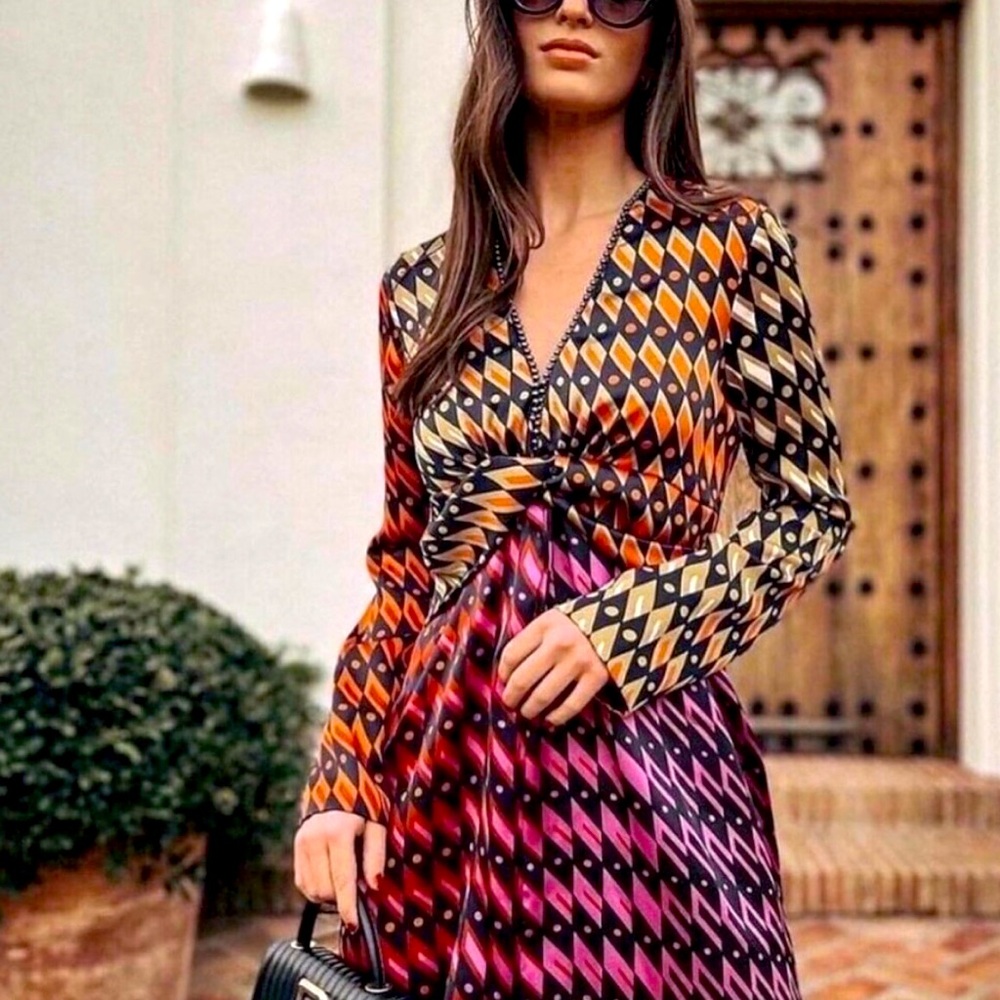 New Zara Printed V-Neck Multicolor Dress Size Medium